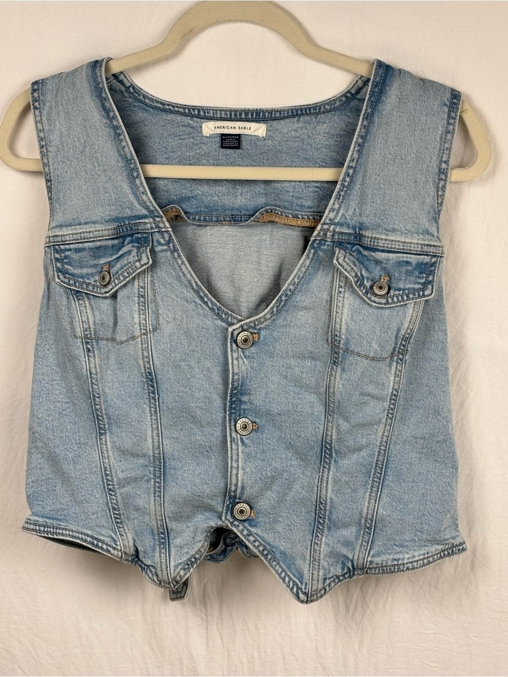 American Eagle Outfitters women’s XL Light Wash Denim Vest top
